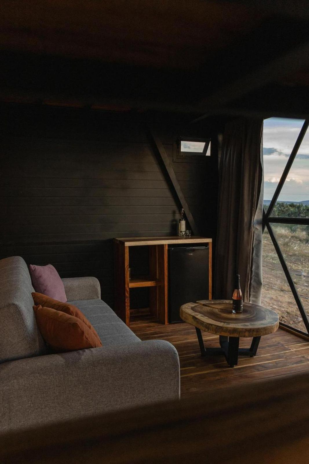 Hotel Coyote Alcocer المظهر الخارجي الصورة