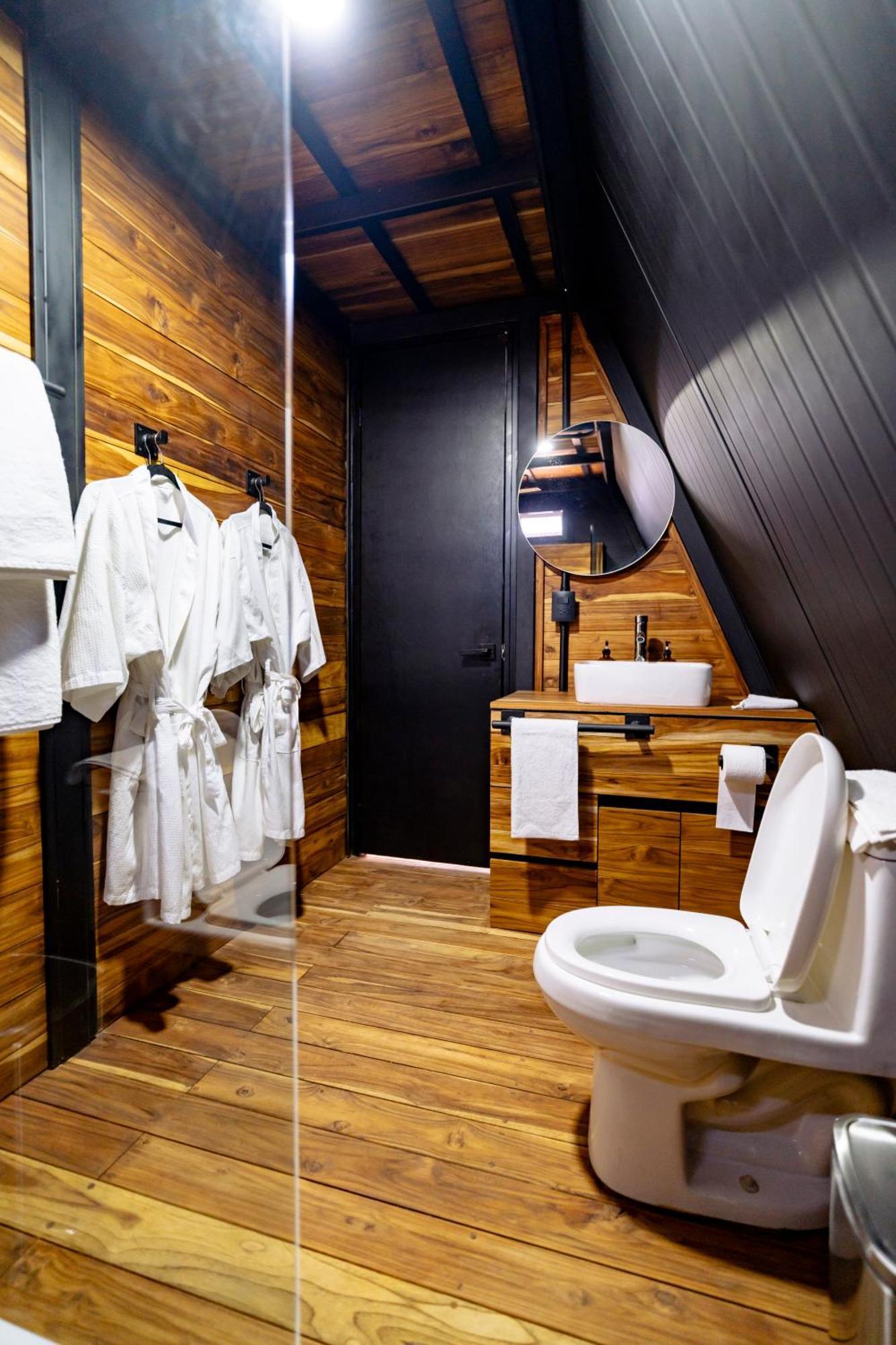 Hotel Coyote Alcocer المظهر الخارجي الصورة
